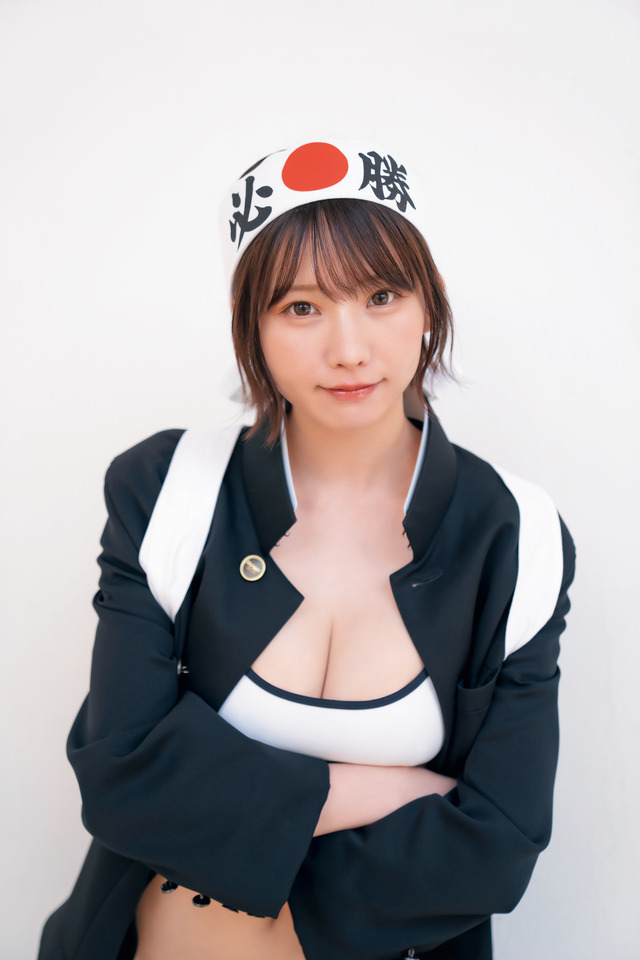 「月刊少年チャンピオン」10月号 えなこ