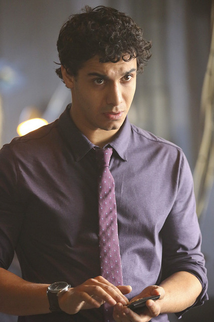 エリス・ガベル演じるウォルター