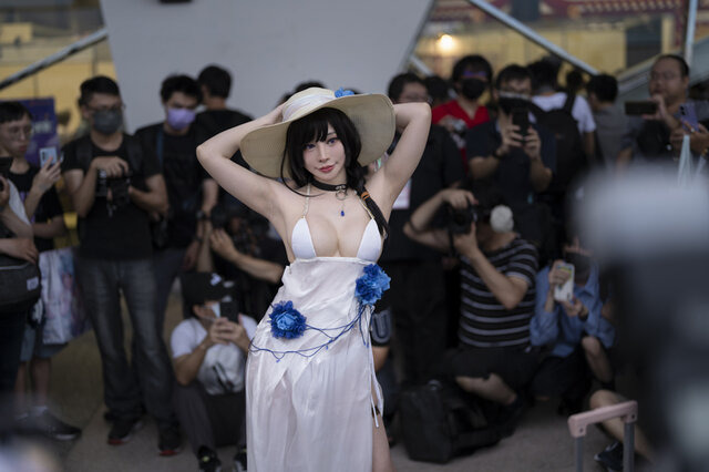 メアリー『勝利の女神:NIKKE』／Meenfox（X：@meenfox）