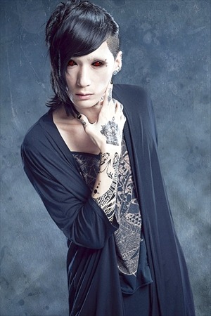 (C)石田スイ/集英社 (C)舞台『東京喰種トーキョーグール』製作委員会