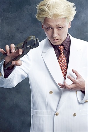 (C)石田スイ/集英社 (C)舞台『東京喰種トーキョーグール』製作委員会