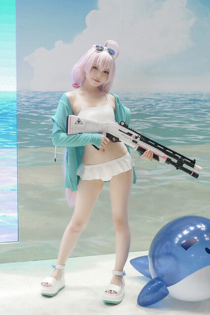 ホシノ（水着）『ブルーアーカイブ』／めでぃ（X：lv_moe）