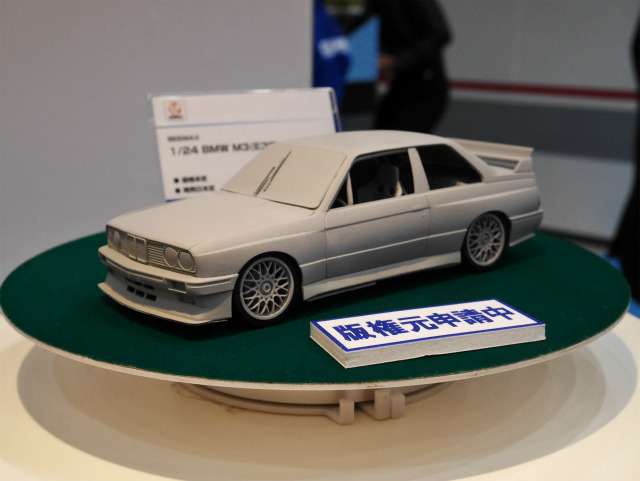BMW M3。いずれも版権取得中で完成品は展示されていなかった。