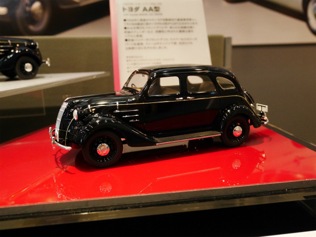 トヨダAA型。エンブレムなどはエッチング製。