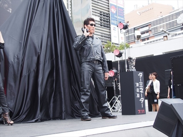 日本初公開から30周年「ターミネーターの日」認定　巨大ターミネーターを新宿で展示