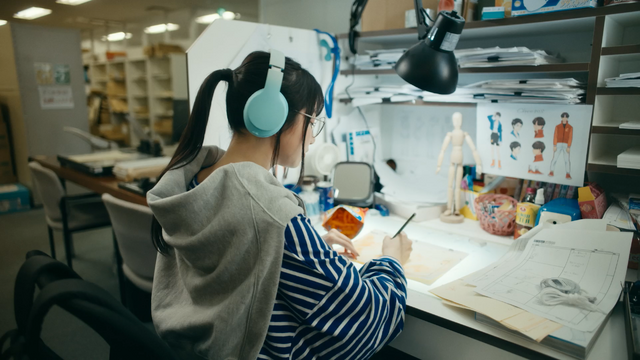 雨宮天出演WebCM『世界NO.1 バグ(？)スナック チートス』作画バグ篇