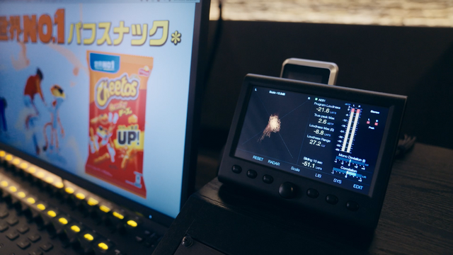 雨宮天出演WebCM『世界NO.1 バグ(？)スナック チートス』収録バグ篇