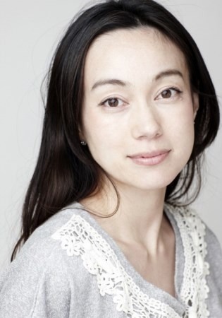 佐伯日菜子さん