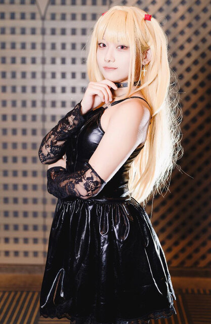 弥海砂「DEATH NOTE」／真優（@mayunoheya）