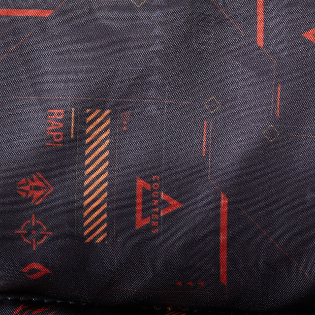 「『勝利の⼥神︓NIKKE』コラボレーションバッグ　ラピモデル」17,600円（税込）（C）SHIFT UP CORP.