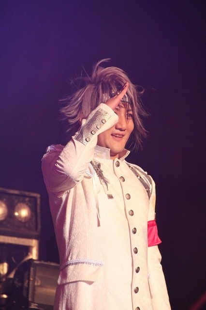 angelaが香港も制覇！初の海外単独公演に現地ファン熱狂