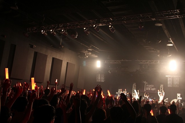 angelaが香港も制覇！初の海外単独公演に現地ファン熱狂
