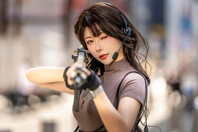 武装少女『Arena Breakout』／Momoko葵葵（X：@Leo_aoi）