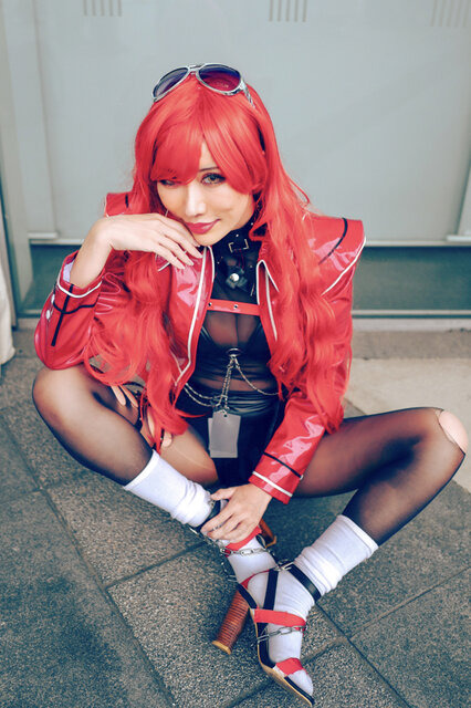 ボリューム『勝利の女神:NIKKE』／イケハタカオリ（X：@ikehata_kaori_2）