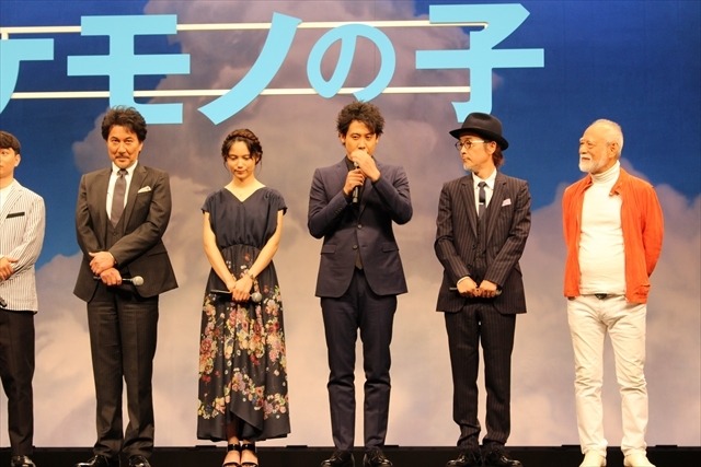 キャストは顔で選んだ？「バケモノの子」”チコ”が舞い降りる客席に、観客大興奮