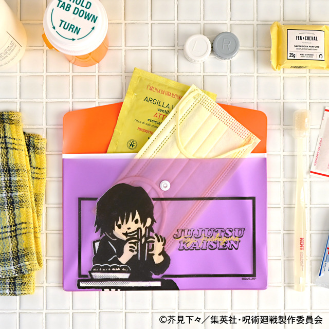 『呪術廻戦』×「ビィズニィズ」コラボグッズイメージ（C）芥見下々／集英社・呪術廻戦製作委員会