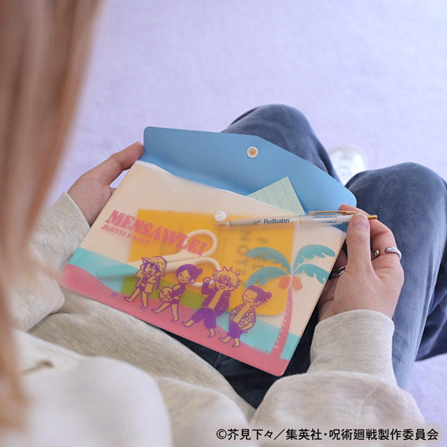 『呪術廻戦』×「ビィズニィズ」コラボグッズイメージ（C）芥見下々／集英社・呪術廻戦製作委員会