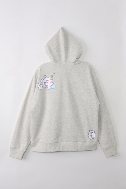 「ちいかわ」のパーカーが本日30日12時より発売！“ハーッ”な「くりまんじゅう」や、“返せッ”と言われても逃げる「モモンガ」など個性的なデザイン