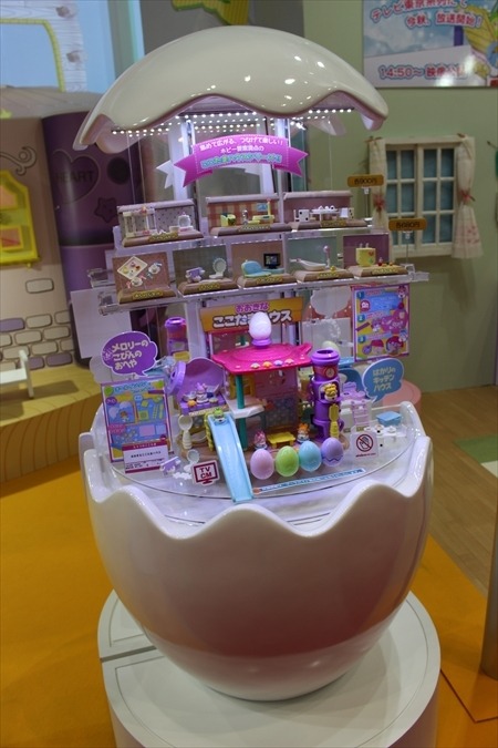 「ウルトラマンX」「妖怪ウォッチ」人気キャラクター勢ぞろいのバンダイブース@東京おもちゃショー2015