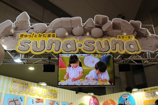 「ウルトラマンX」「妖怪ウォッチ」人気キャラクター勢ぞろいのバンダイブース@東京おもちゃショー2015