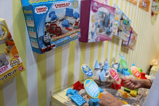 「ウルトラマンX」「妖怪ウォッチ」人気キャラクター勢ぞろいのバンダイブース@東京おもちゃショー2015