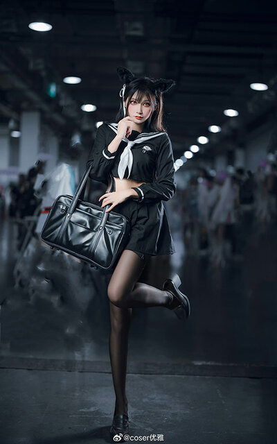 愛宕『アズールレーン』／伏雅（Weibo：@coser伏雅）