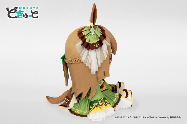 で、デカすぎる！『ウマ娘』キタサンブラック、サトノダイヤモンドが「約100cm超えの超特大ぬいぐるみ」になって登場