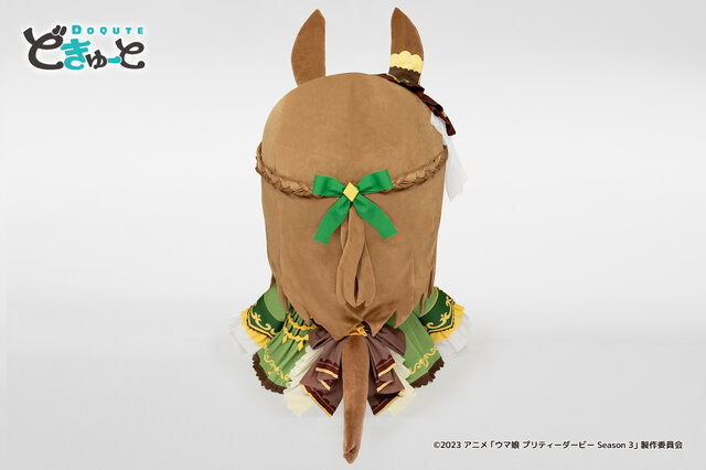 で、デカすぎる！『ウマ娘』キタサンブラック、サトノダイヤモンドが「約100cm超えの超特大ぬいぐるみ」になって登場