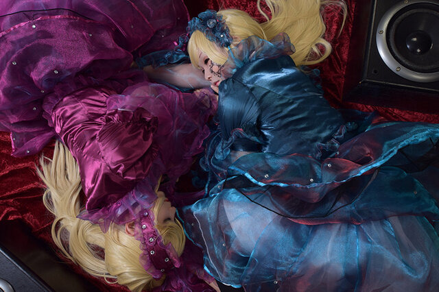 『Roman』ヴィオレット：二瑆 雪（X：@Agone_25）、オルタンス：二瑆 夏（X：@AgoAgo_25）／撮影：黒猫