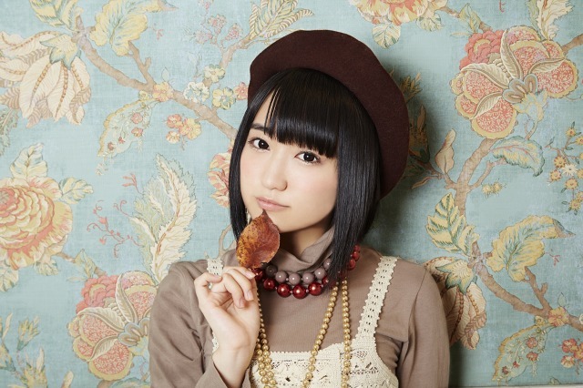 「悠木碧フォトブック Sugary Fairy～季節のスイーツを添えて～」