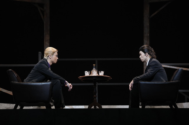 『舞台「東京リベンジャーズ」－聖夜決戦編－』舞台写真（C）和久井健・講談社／舞台「東京リベンジャーズ」製作委員会