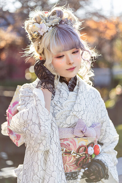 あまに（X：@kujoamani）／ヘアメイク：Miyako 霊子（X：@miyako_cheng）