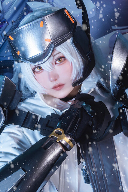 スノーホワイト『勝利の女神:NIKKE』／あまに（X：@kujoamani）