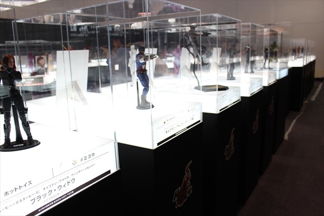 「アベンジャーズ」六本木に秘密基地を再現　ホットトイズのヒーローたちが集結
