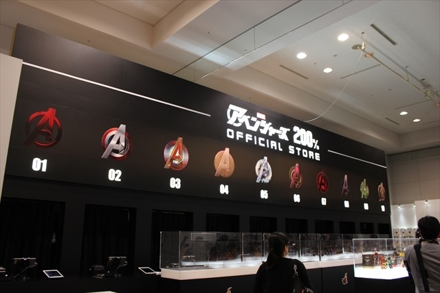 「アベンジャーズ」六本木に秘密基地を再現　ホットトイズのヒーローたちが集結