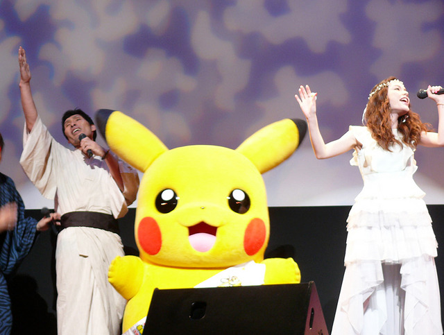 篠原信一、安田レイ／『ポケモン・ザ・ムービーXY「光輪（リング）の超魔神 フーパ」』完成披露試写会