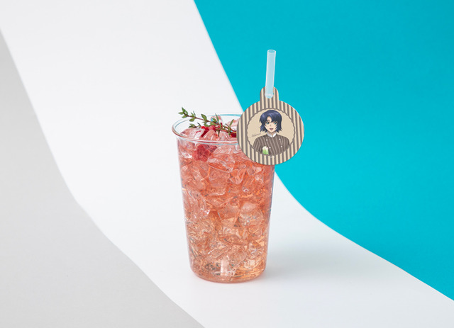 「機動戦士ガンダムSEED FREEDOM カフェ」アスラン・ザラ クラフトベリーコーラ（C）創通・サンライズ