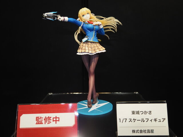 2周年も熱量たっぷり！公式レイヤーによる「31A」コスプレが凄かった「ヘブンバーンズレッド2nd Anniversary Party!」現地レポート