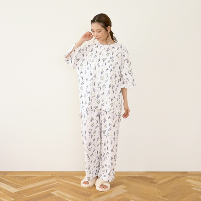 「ビッグTシャツ」4,950円（税込）（C）2015 EXNOA LLC/NITRO PLUS