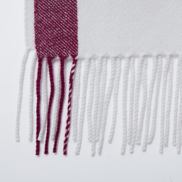 「海馬瀬人モデル ストール＆ストールピン」15,400円（税込）（C）スタジオ・ダイス／集英社・テレビ東京・KONAMI