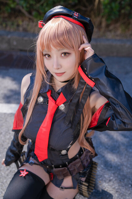 ラピ「勝利の女神:NIKKE』／七語つきみ（@shichigo7）