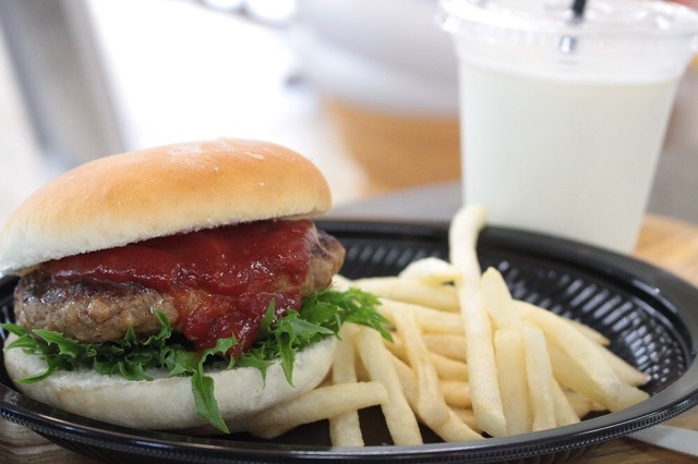 『ラブライブ！虹ヶ咲学園スクールアイドル同好会』×「レジャフェス」成田ゆめ牧場（C）2022 プロジェクトラブライブ！虹ヶ咲学園スクールアイドル同好会