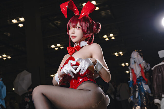 宝鐘マリン（バニーガール）「ホロライブ」／CHIHIRO（X：@chihiro_changTW）、撮影：山颪ヒア（X：@fotomachen）