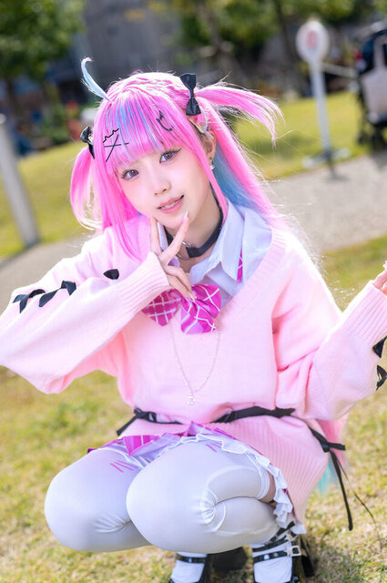 湊あくあ「ホロライブ」／さな（@u_u_Etoile）、撮影：ライオン（X：@goldlion000）