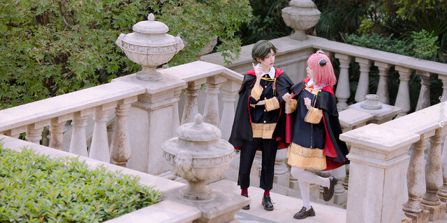 アーニャ、ダミアン「SPY×FAMILY」／修老虎（X：@taigaxiu）、打奶茶-修二（Weibo：打奶茶-修二）