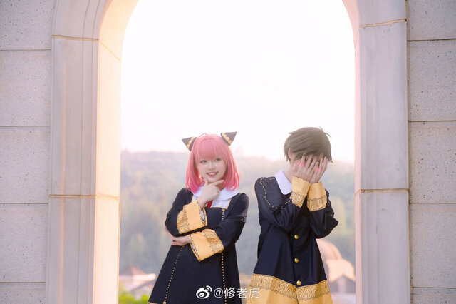 アーニャ、ダミアン「SPY×FAMILY」／修老虎（X：@taigaxiu）、打奶茶-修二（Weibo：打奶茶-修二）