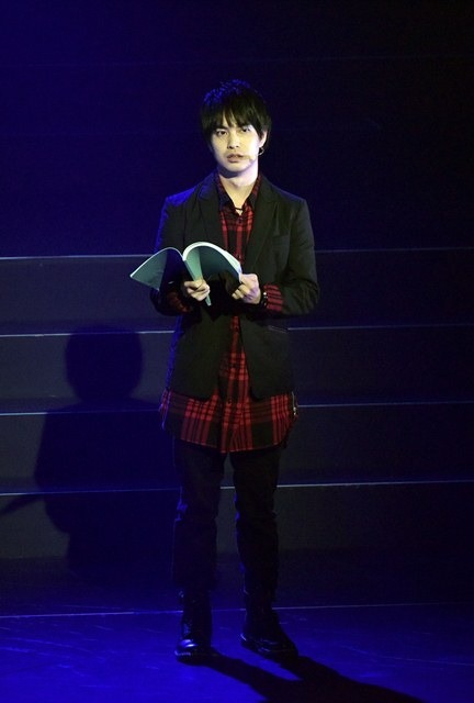 『ひと夏のアクエリオン」 一万年と二千年前から愛してる(C)河森正治・サテライト/ALC/GP