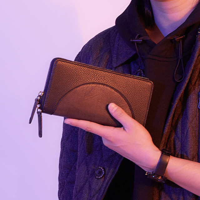 「夏油傑モデル 長財布」15,400円（税込）（C）芥見下々／集英社・呪術廻戦製作委員会