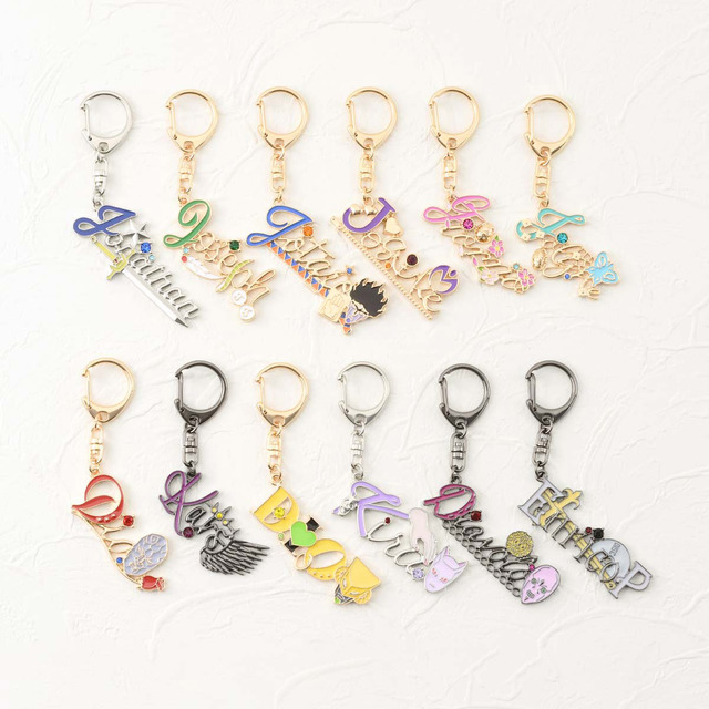 「モチーフキーホルダー」1,800円（C）荒木飛呂彦&LUCKY LAND COMMUNICATIONS/集英社・ジョジョの奇妙な冒険THE ANIMATION PROJECT（C）Bandai Namco Amusement Inc.