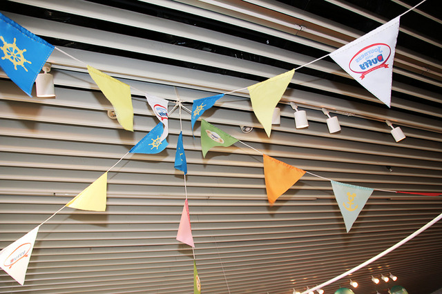 「ジャーニー・ウィズ・ダッフィー Your Friend Forever」の特別展示